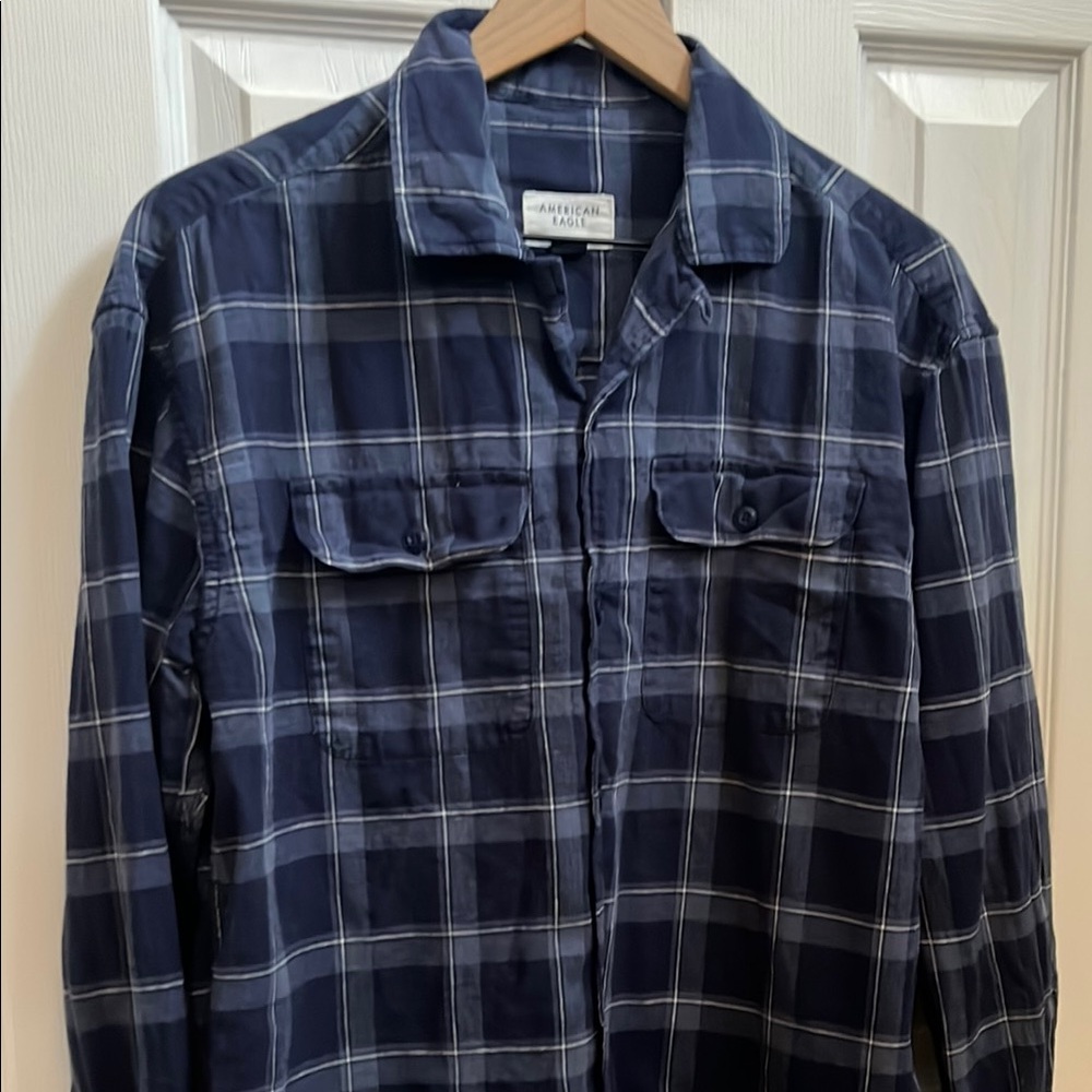 American Eagle Outfitters XS men’s Navy Blue Plaid Shirt